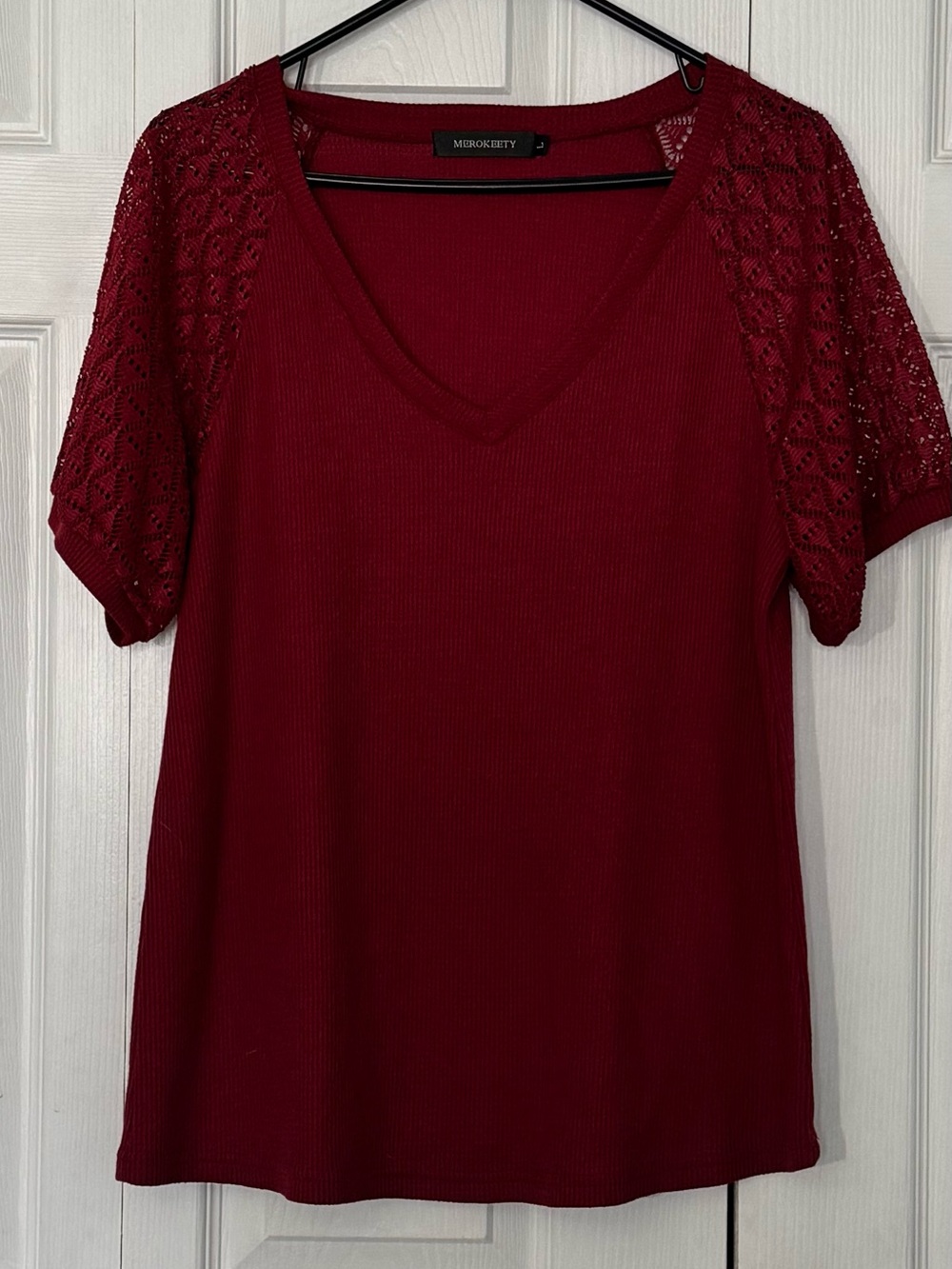 MEROKEETY Burgundy Waffle Knit Top w/ Lace Sleeves